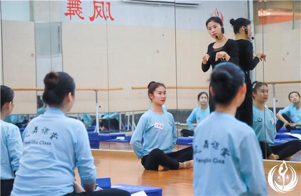 一日练好一日功，一日不练百日空。