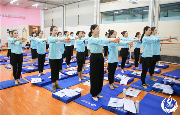 跳舞能够增加女人的内涵